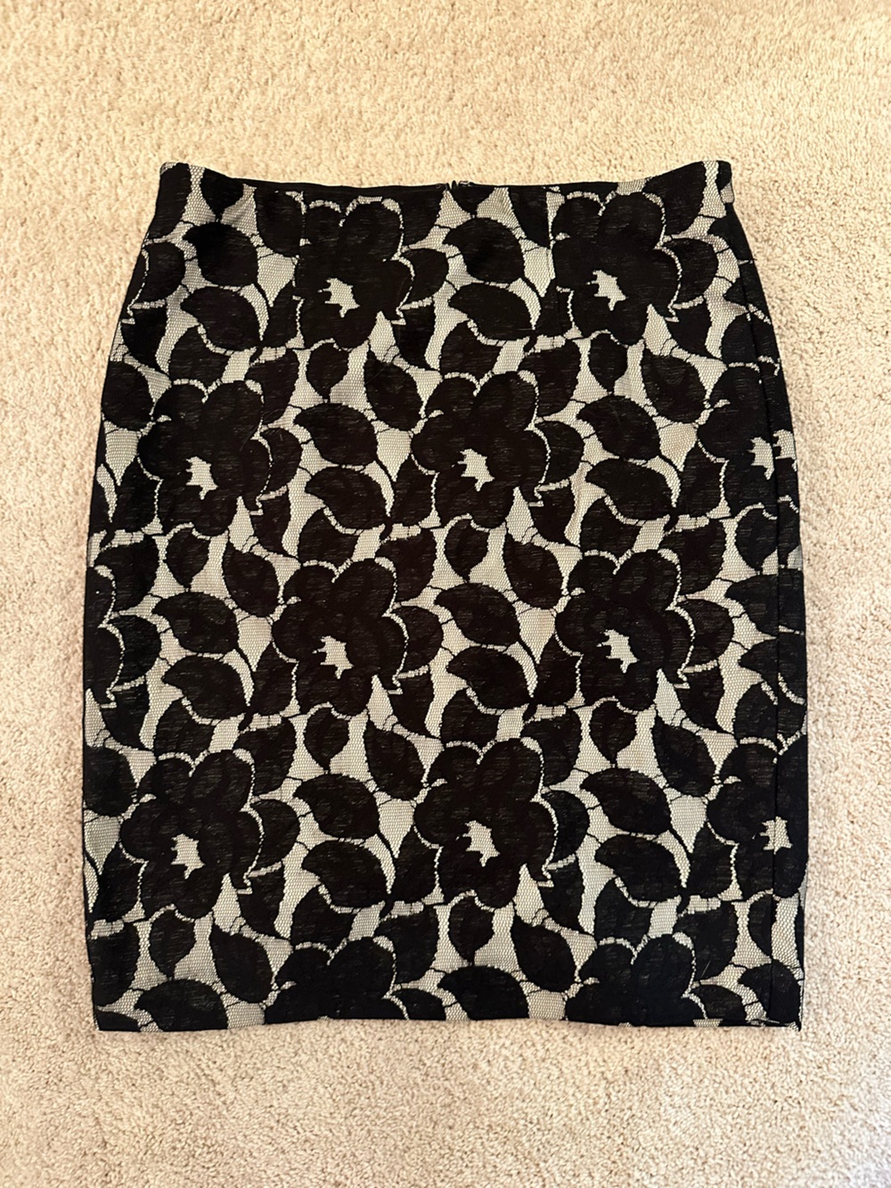 Ann Taylor Black Floral Lace Pencil Skirt